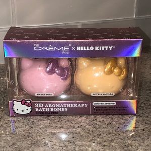 ✨NWT✨ The Crème Shop x Hello Kitty 3D Aromatherapy Spa Fizzy Bath Bomb Duo